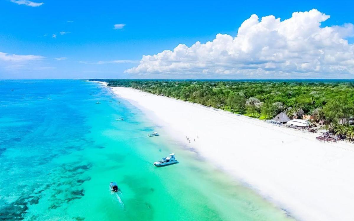 Mbili Kuwili Studio Suites Diani Beach Exteriör bild